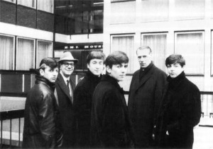 Dick James, George Martin y The Beatles