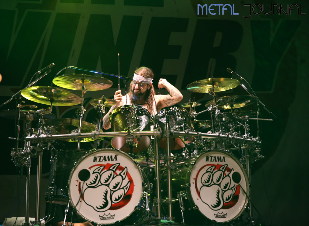 the winery dogs metal journal foto 3