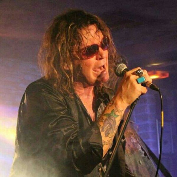 El vocalista David Reece asistirá al concierto de Accept en Milán ...