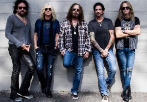 the dead daisies pic 1