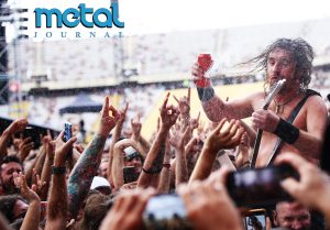 airbourne - metal journal barcelona 2022 pic 3