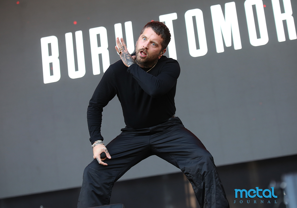 bury tomorrow - metal journal leyendas del rock 2024 pic 2