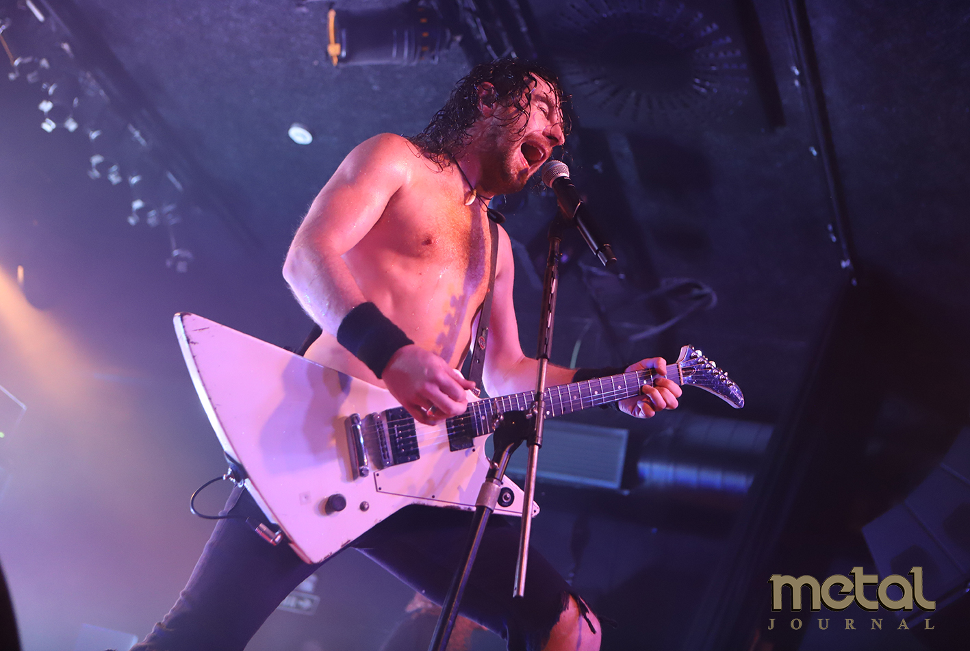 airbourne - villava - metal journal 2025 pic 7