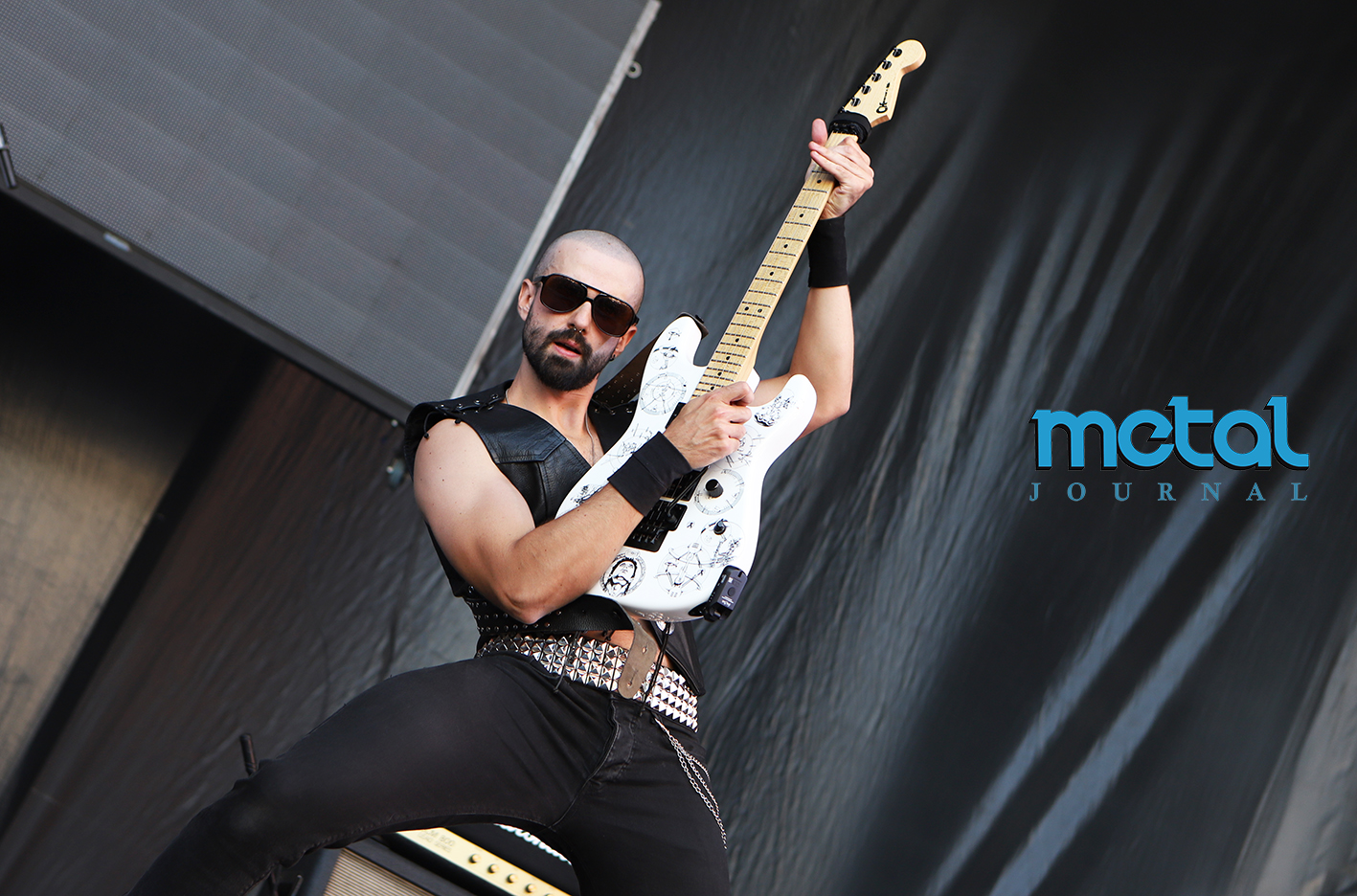 rave in fire - zurbarán rock burgos 2025 - metal journal pic 7