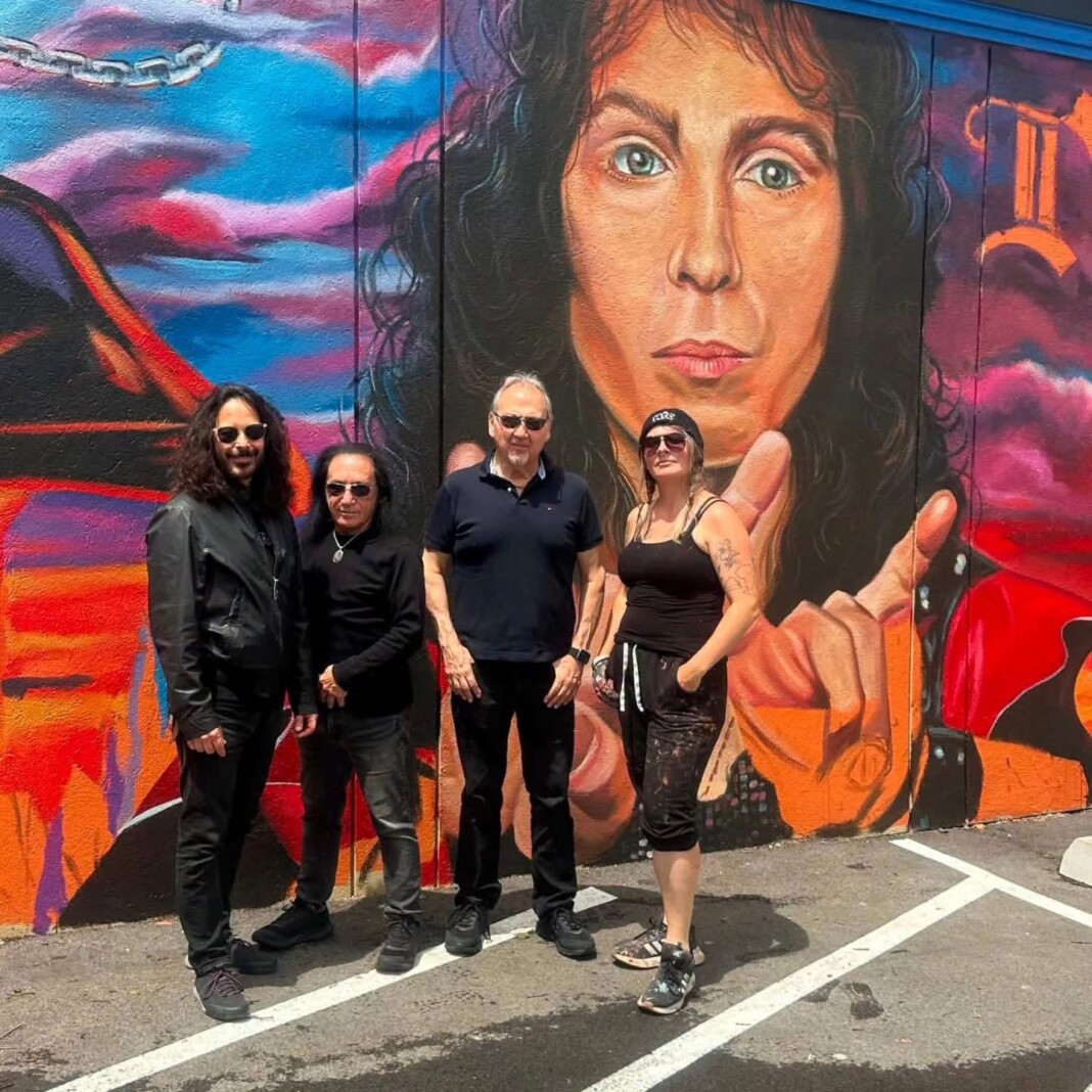 david rock feinstein - mural de ronnie james dio