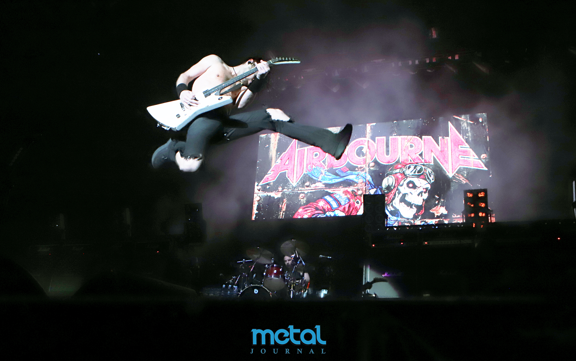 airbourne - pamplona - metal journal 2026 pic 5